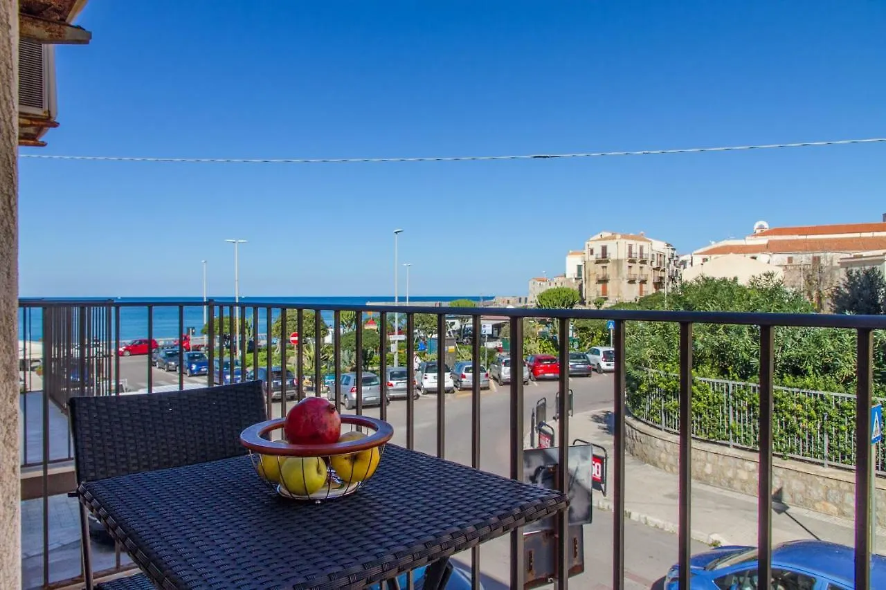 Casa Colombo Appartamento Cefalù